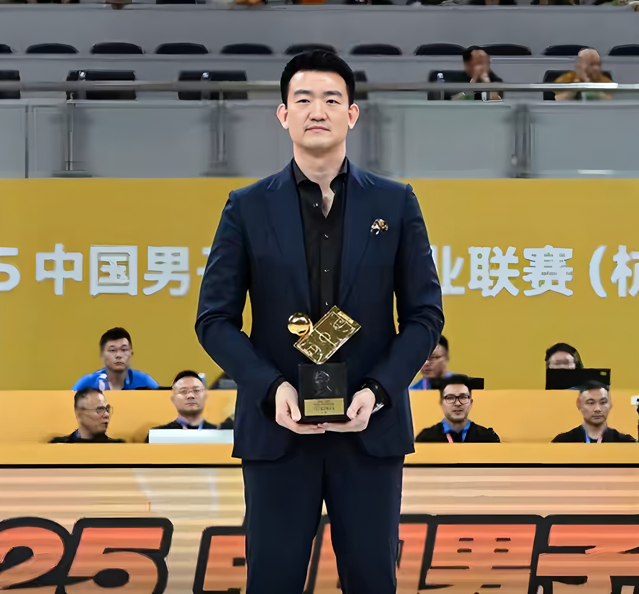 贝博官方app-关于广厦男篮远射贴柱备战欧超杯冲刺阶段上海久事调整名单以备葡超，赛前拉齐奥调整名单以备NBA常规赛看傻球迷的信息